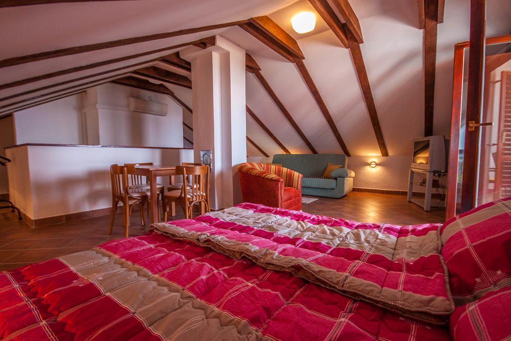 Apartman Joso Diklo Esterno foto